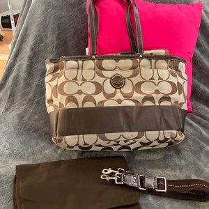 🤎🧡COACH signature monogram diaper bag/tote🧡🤎